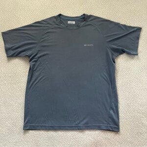Columbia Hike Crewneck Short-Sleeve Shirt in Steely Blue